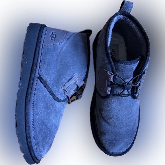 UGG Men's Grey Chelsea Boot - Picture 3 of 10